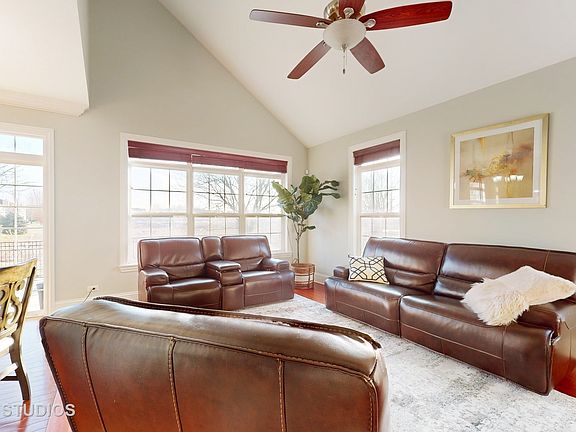5th image of 5935 Mackinac Ln