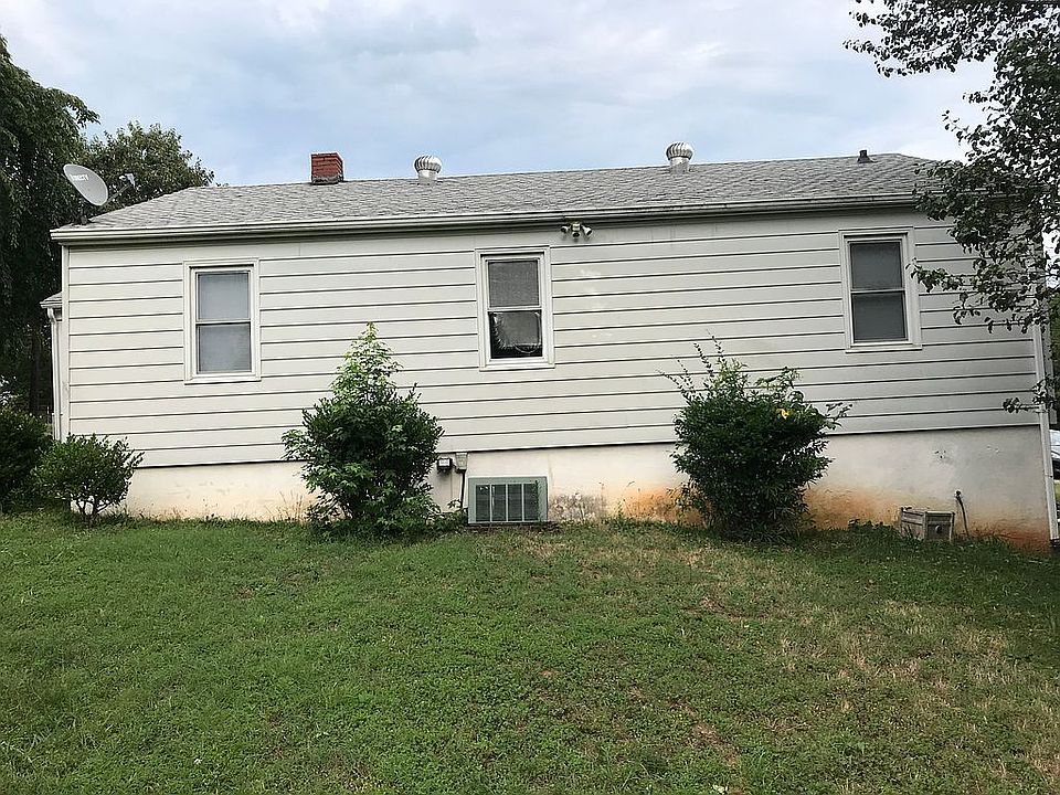 2nd image of 3110 Myrtle St