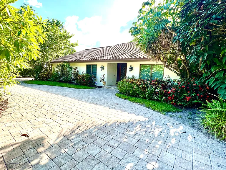 5610 W Lake Butler Rd — Photo 2
