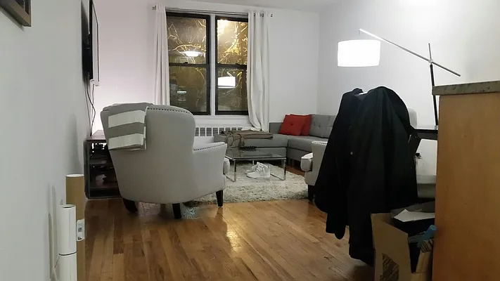 Rented by Cohen Smith Chang LLC | media 16