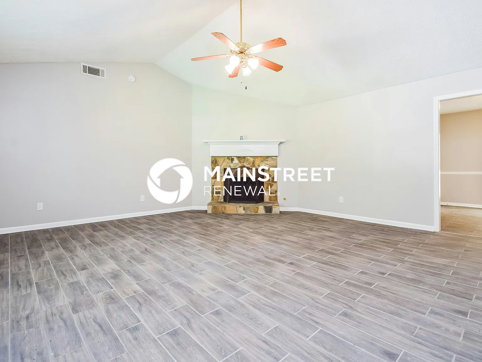 714 Grove Pointe Cir — Photo 3