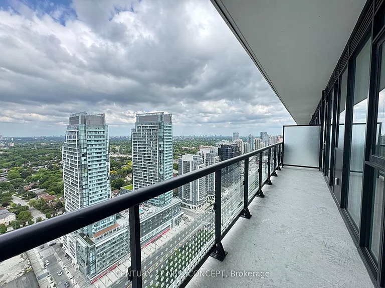 5858 Yonge St #LPH08 — Photo 26