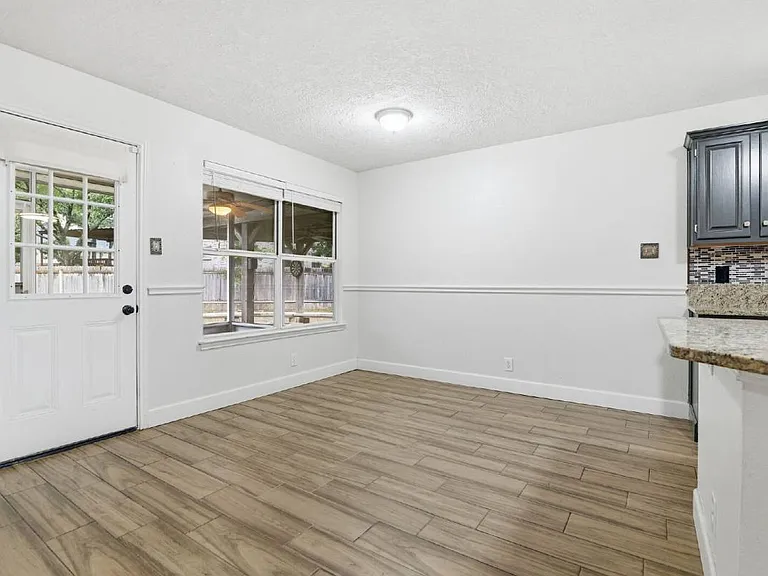 7442 Tall Cedar — Photo 8