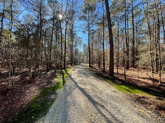 4th image of 439 Creek Estates Ln