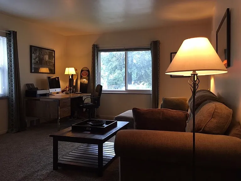 1151 Oakdale Ave — Photo 12
