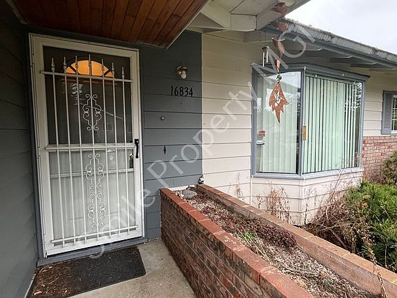 3rd image of 16834 NE Pacific Dr