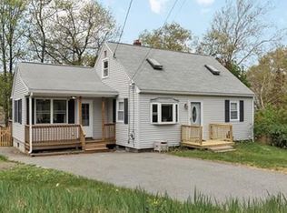 17 Woodbury Rd, Billerica, MA 01821