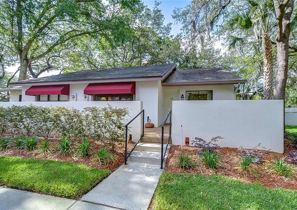 1st image of 826 Oak Park Pl