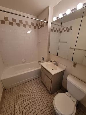 2nd image of 5812 Queens Blvd #3B