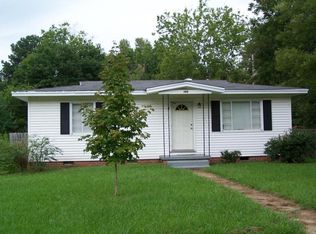 125 Meadowbrook Dr, West Point, MS 39773