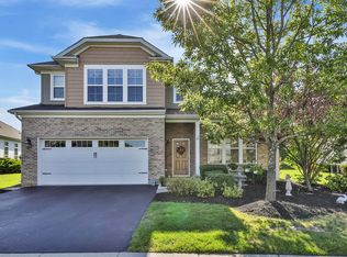 31 E Sagamore Dr, Farmingdale, NJ 07727