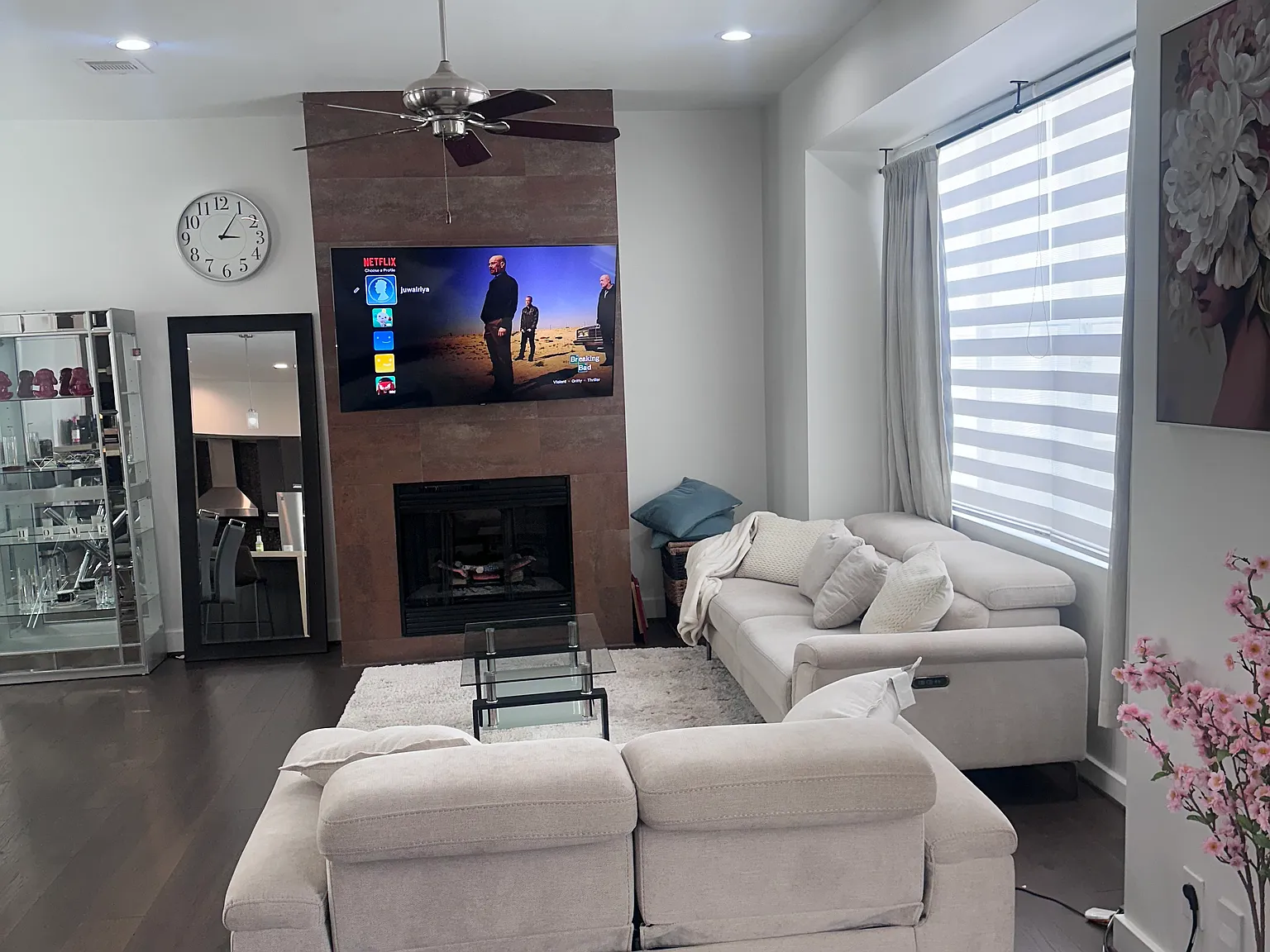 3 bed, 2006 sqft, $3,200 — Photo 4