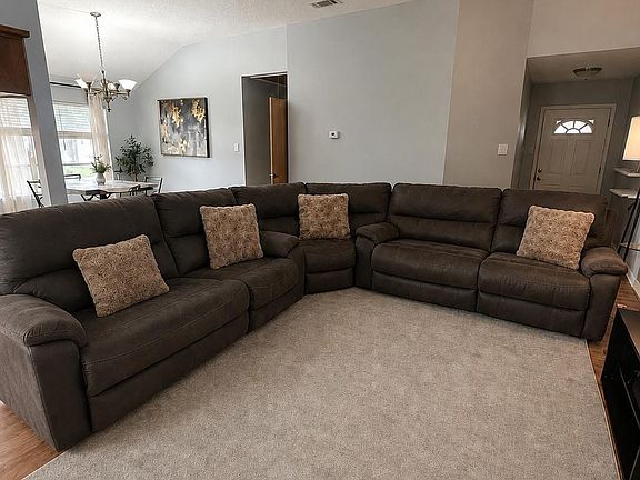 2nd image of 1502 Sudbury Dr
