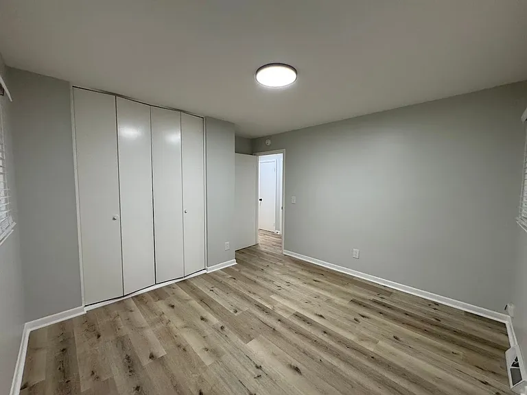 2205 Hathaway Dr — Photo 34
