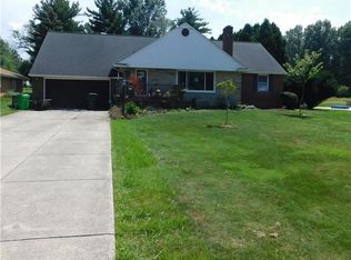 5700 Highland Rd, Highland Heights, OH 44143