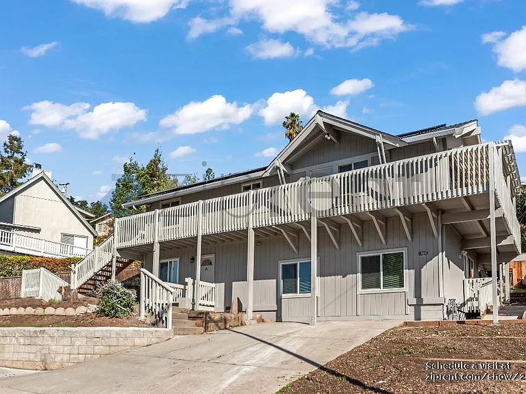 10806 Hubbard Way #A — Photo 2