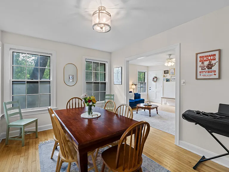 3206 Kerbey Ln — Photo 12