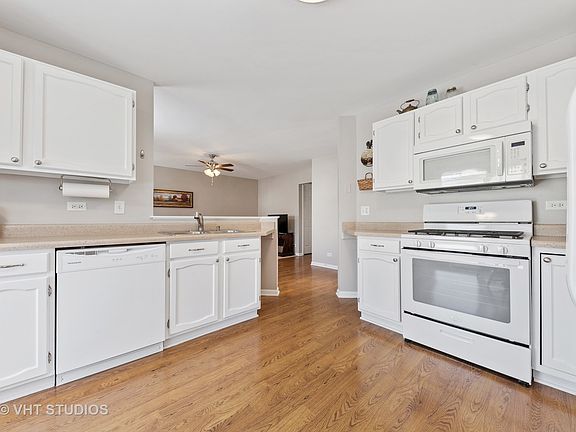 4th image of 719 White Pine Cir