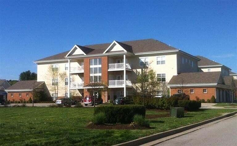 1st image of 4235 Reserve Rd #104