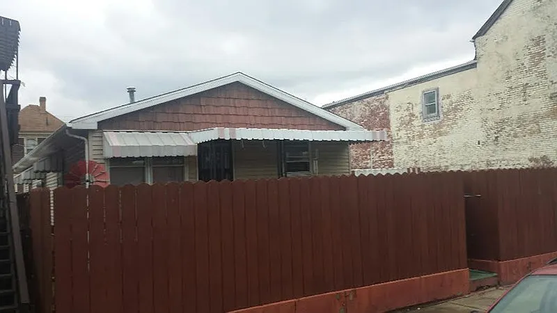 3735 Eoff St photo 1