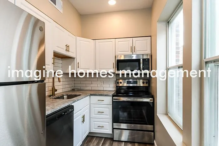 4258 McPherson Ave #3C — Photo 6