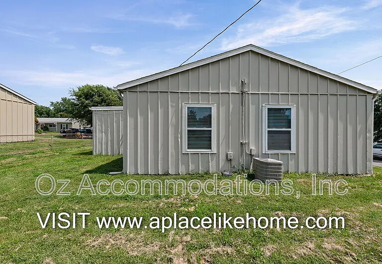3310 Iroquois Ln — Photo 19
