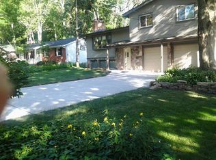5544 Greenboro Dr SE, Kentwood, MI