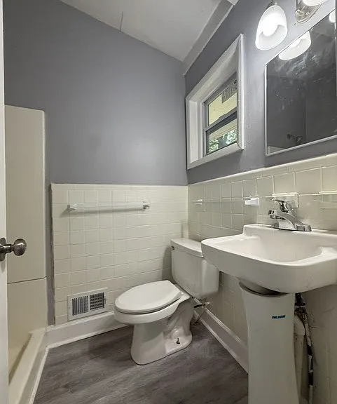 5490 Sigman St — Photo 16