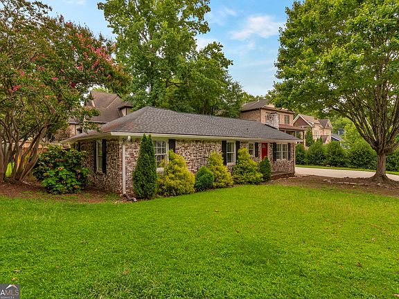 2nd image of 2467 Ellijay Dr NE