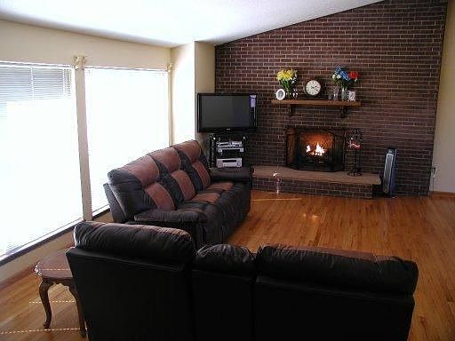 2nd image of 1735 Lynnwood Dr