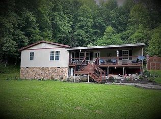 455 Cherry Hollow Rd, Bluefield, WV 24701