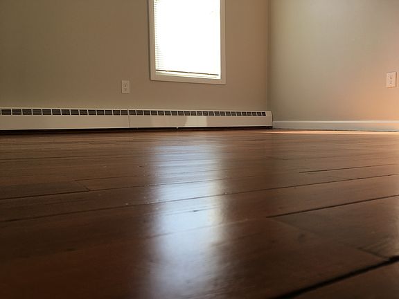 2nd image of 48 Huntington St
