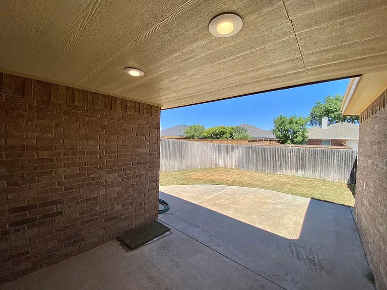 4804 Harvard St — Photo 15
