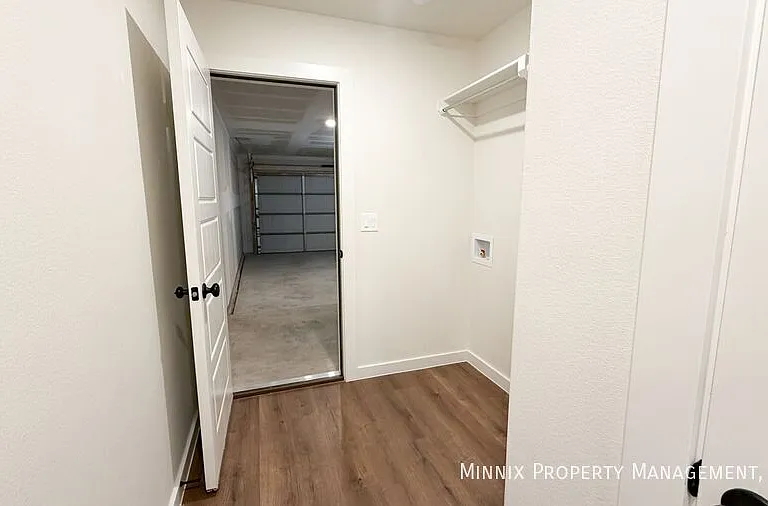 2151 Langford Ave — Photo 23