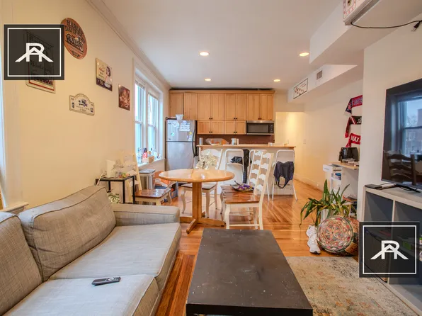 69 Thatcher St, Brookline, MA