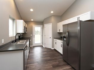 3526 Portia St, Lincoln, NE 68521