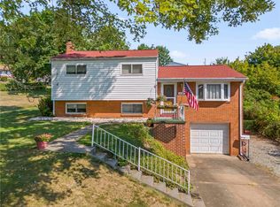 424 Sun Valley Dr, Pittsburgh, PA 15239