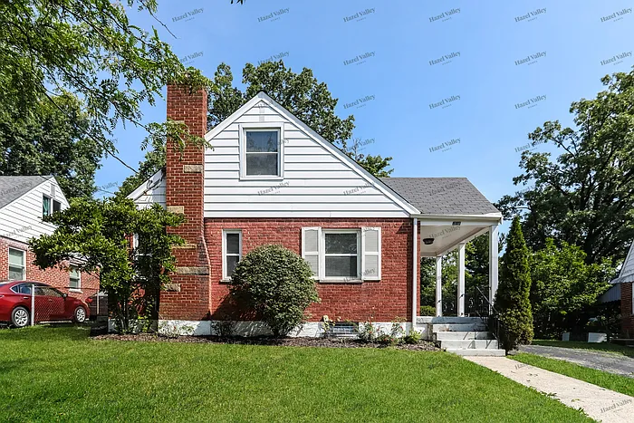 640 Overlook Ave