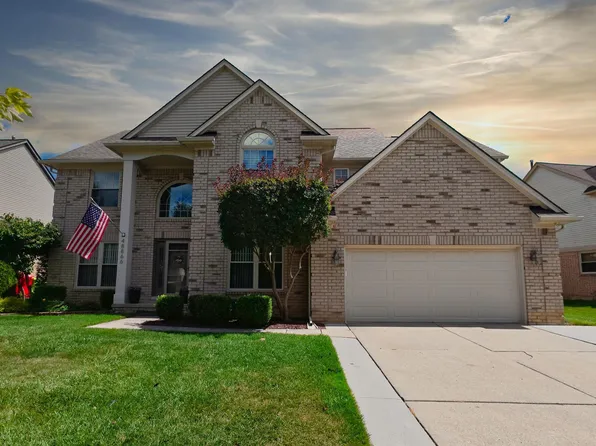 48866 Brittany Parc Dr, Macomb, MI 48044