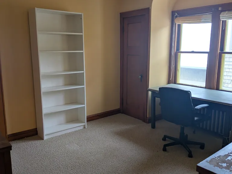 3336 N Dousman St — Photo 11