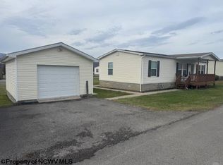 40 Yankee Ln, Beverly, WV 26253