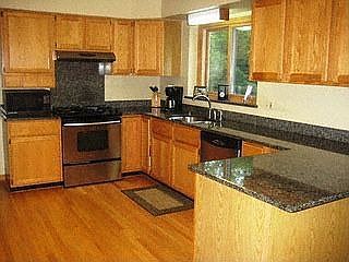 2nd image of 3982 Wexford Dr