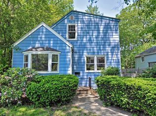 214 Sprague St, Dedham, MA 02026