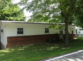 250 Washington School Rd, New Cumberland, WV 26047