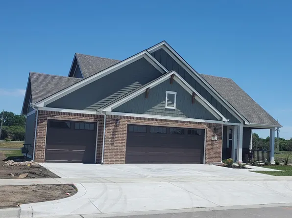 132 W Pepper Tree Rd, Andover, KS 67002