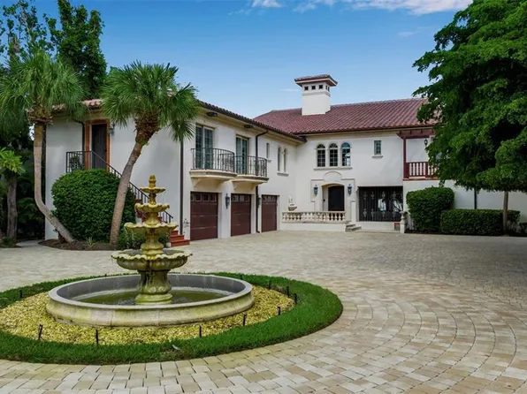 749 Freeling Dr, Siesta Key, FL 34242