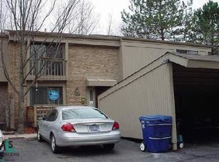 1437 Oakbrook E, Rochester, MI 48307