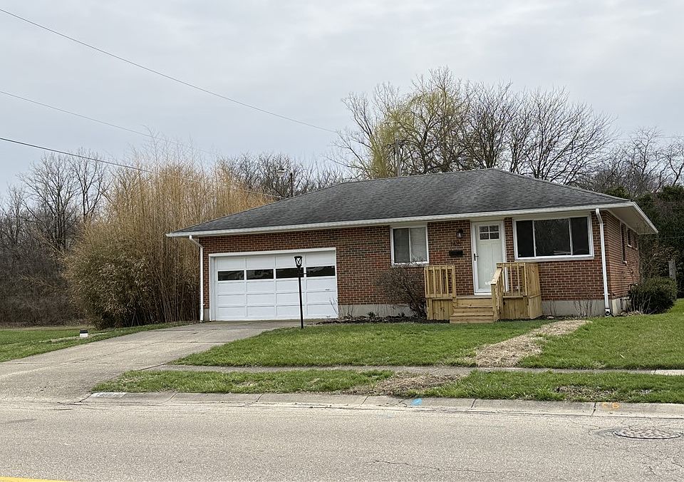 1st image of 1415 Montego Dr