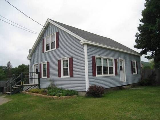 2nd image of 10 Robbins Ave