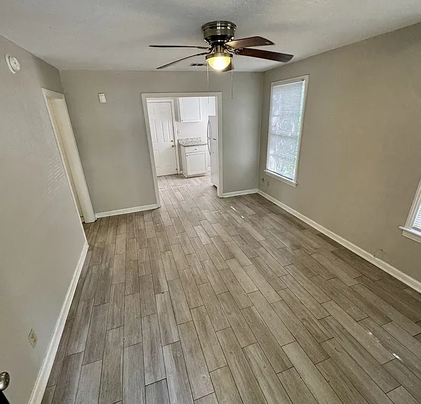 1618 Elberta Dr — Photo 9